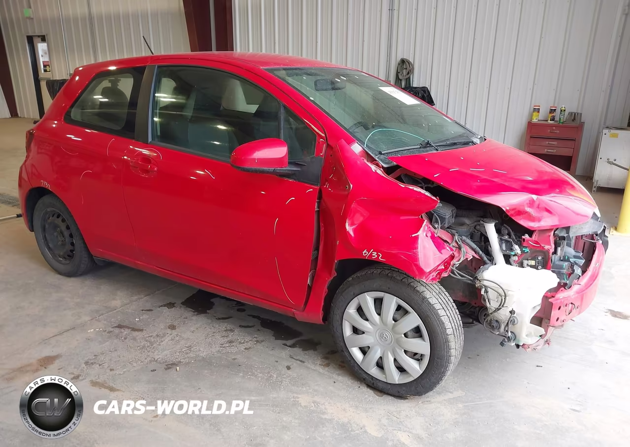 2015 Toyota Yaris L