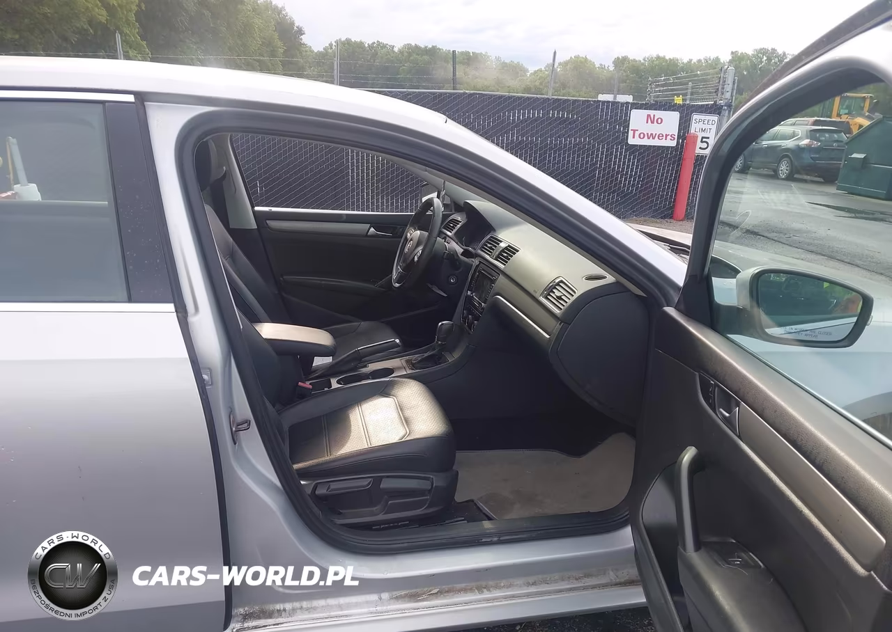 2014 Volkswagen Passat 1.8T Se VIN:1VWBT7A32EC084746 - 5