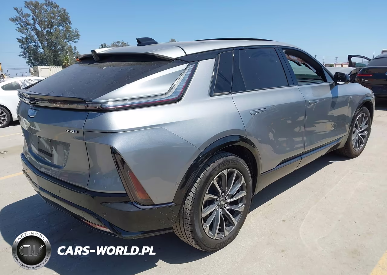 2025 Cadillac Lyriq Sport 2 Rwd VIN:1GYKPWRK2SZ319274 - 4