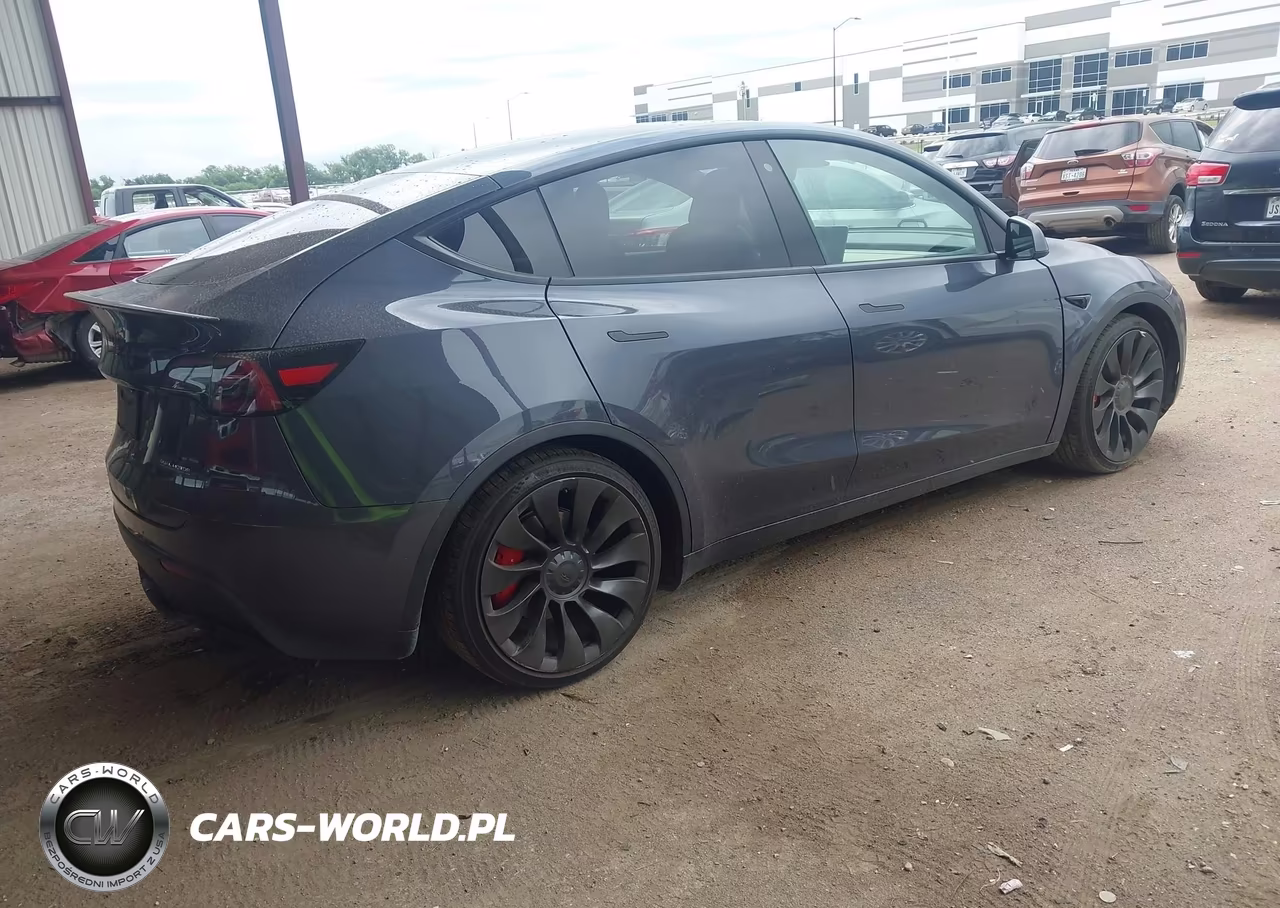 2020 Tesla Model Y Long Range Dual Motor All-Wheel Drive-Performance Dual Motor All-Wheel Drive VIN:5YJYGDEF1LF025322 - 4
