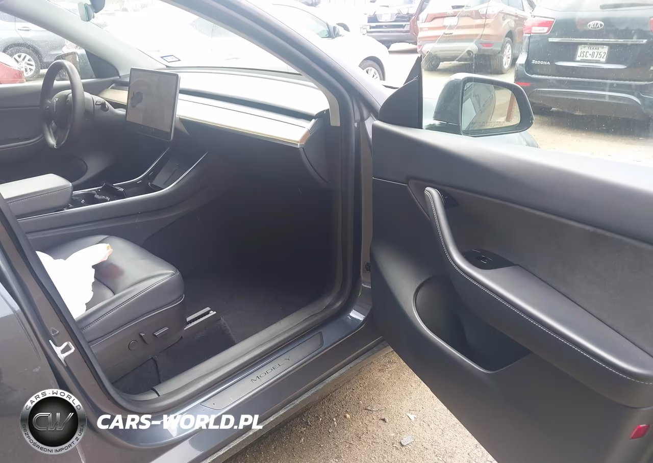 2020 Tesla Model Y Long Range Dual Motor All-Wheel Drive-Performance Dual Motor All-Wheel Drive VIN:5YJYGDEF1LF025322 - 5