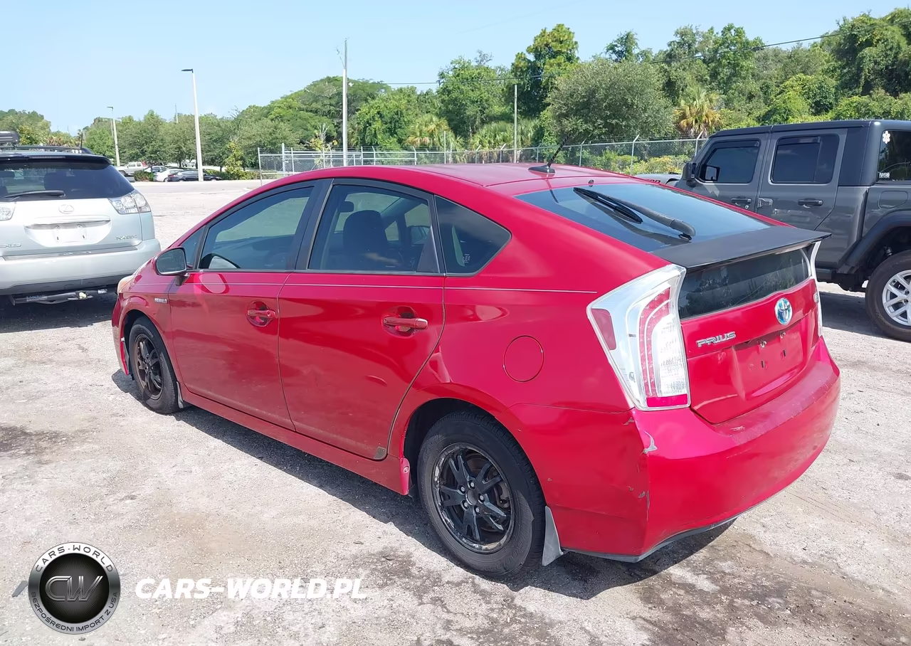 2014 Toyota Prius Three VIN:JTDKN3DU3E0368687 - 3