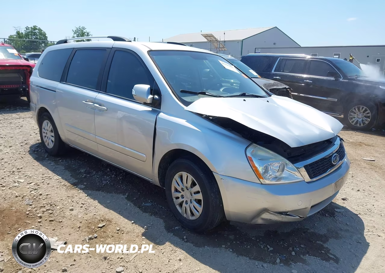 2012 Kia Sedona Lx