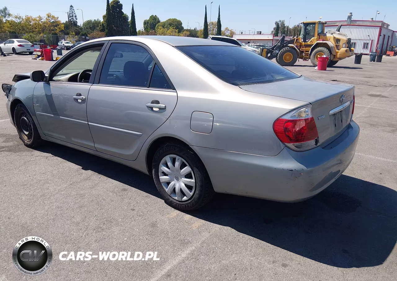 2006 Toyota Camry Le VIN:4T1BE32K16U715117 - 3