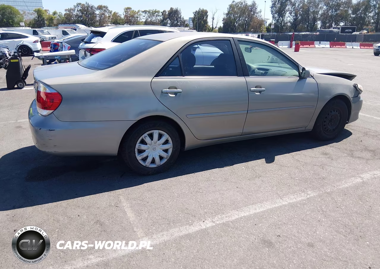 2006 Toyota Camry Le VIN:4T1BE32K16U715117 - 4