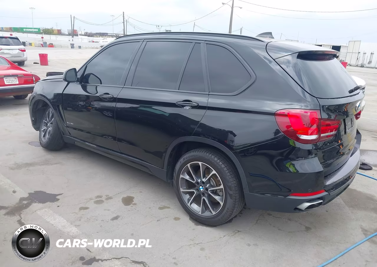 2018 BMW X5 xDrive35I VIN:5UXKR0C56JL074656 - 3