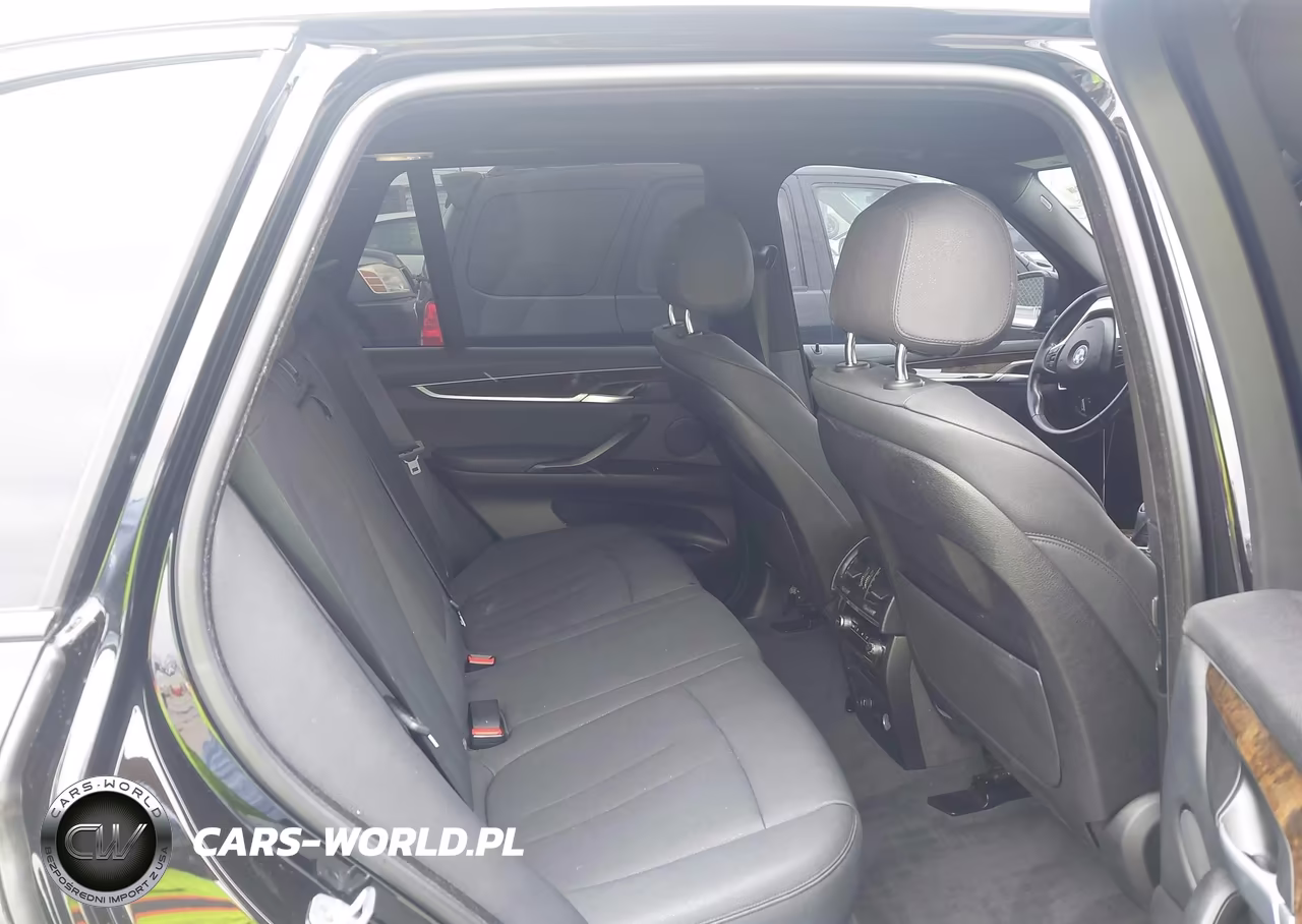 2018 BMW X5 xDrive35I VIN:5UXKR0C56JL074656 - 8