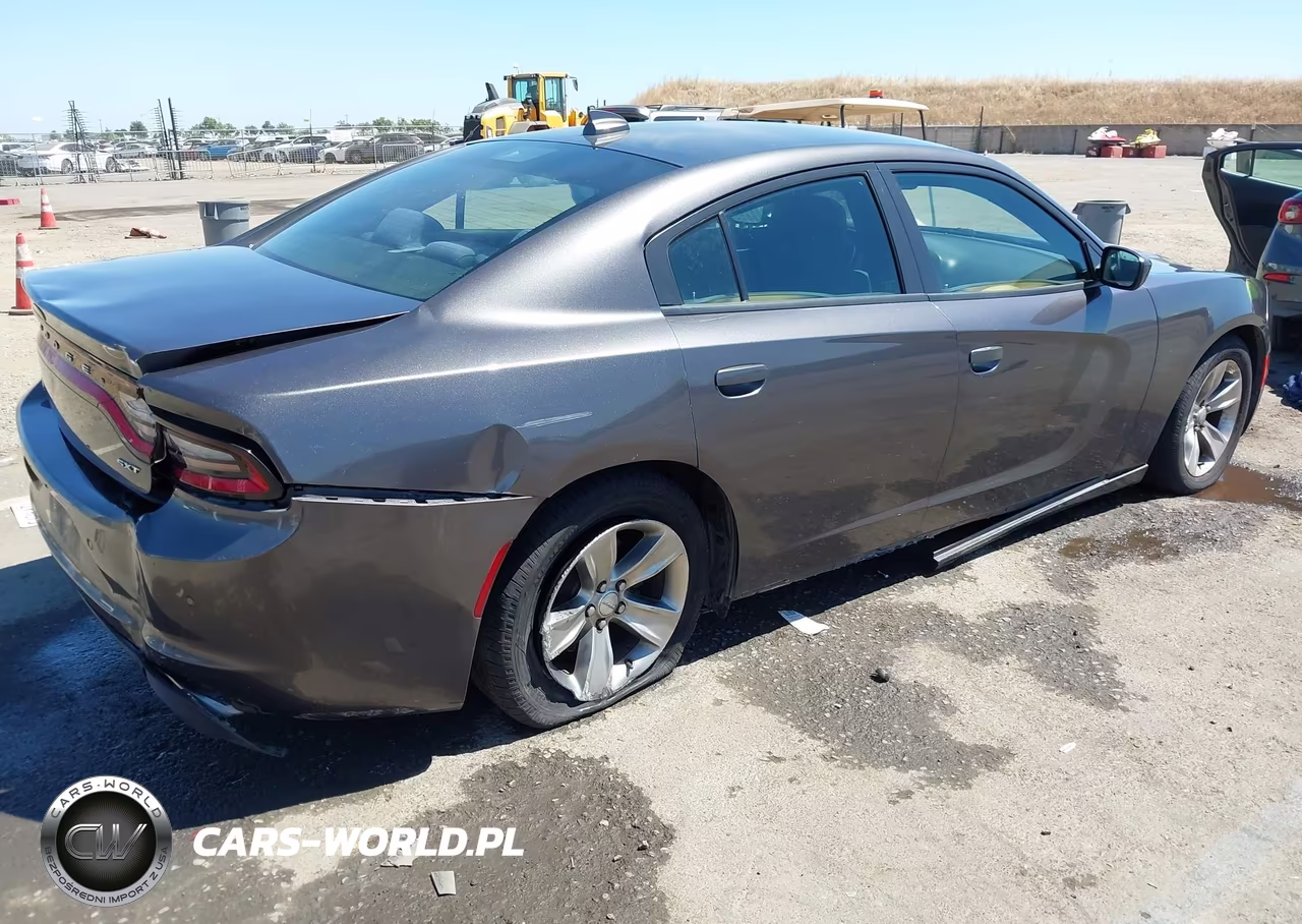 2018 Dodge Charger Sxt Plus Rwd VIN:2C3CDXHG6JH133911 - 4