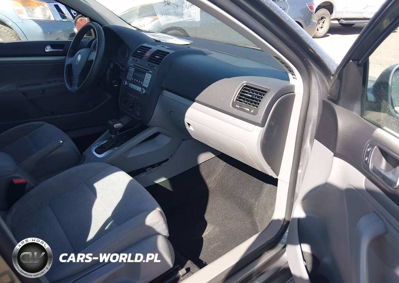 2008 Volkswagen Jetta S VIN:3VWJZ71K28M189890 - 5