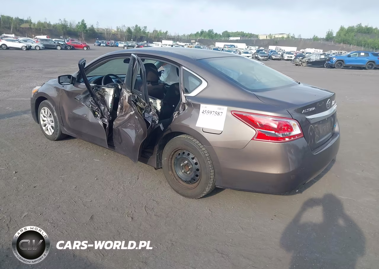 2013 Nissan Altima 2.5 VIN:1N4AL3AP2DC131076 - 3