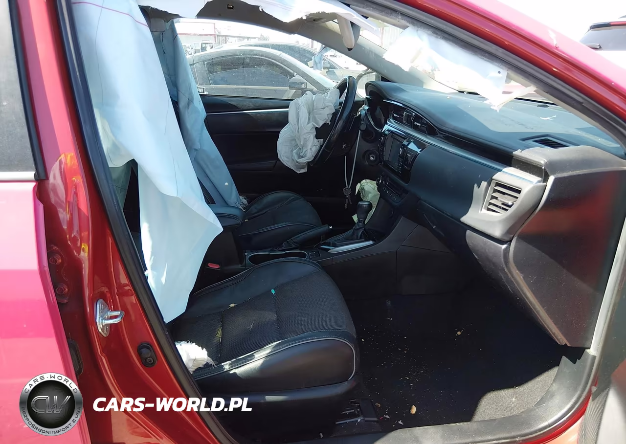 2015 Toyota Corolla S Plus VIN:5YFBURHE7FP363587 - 5