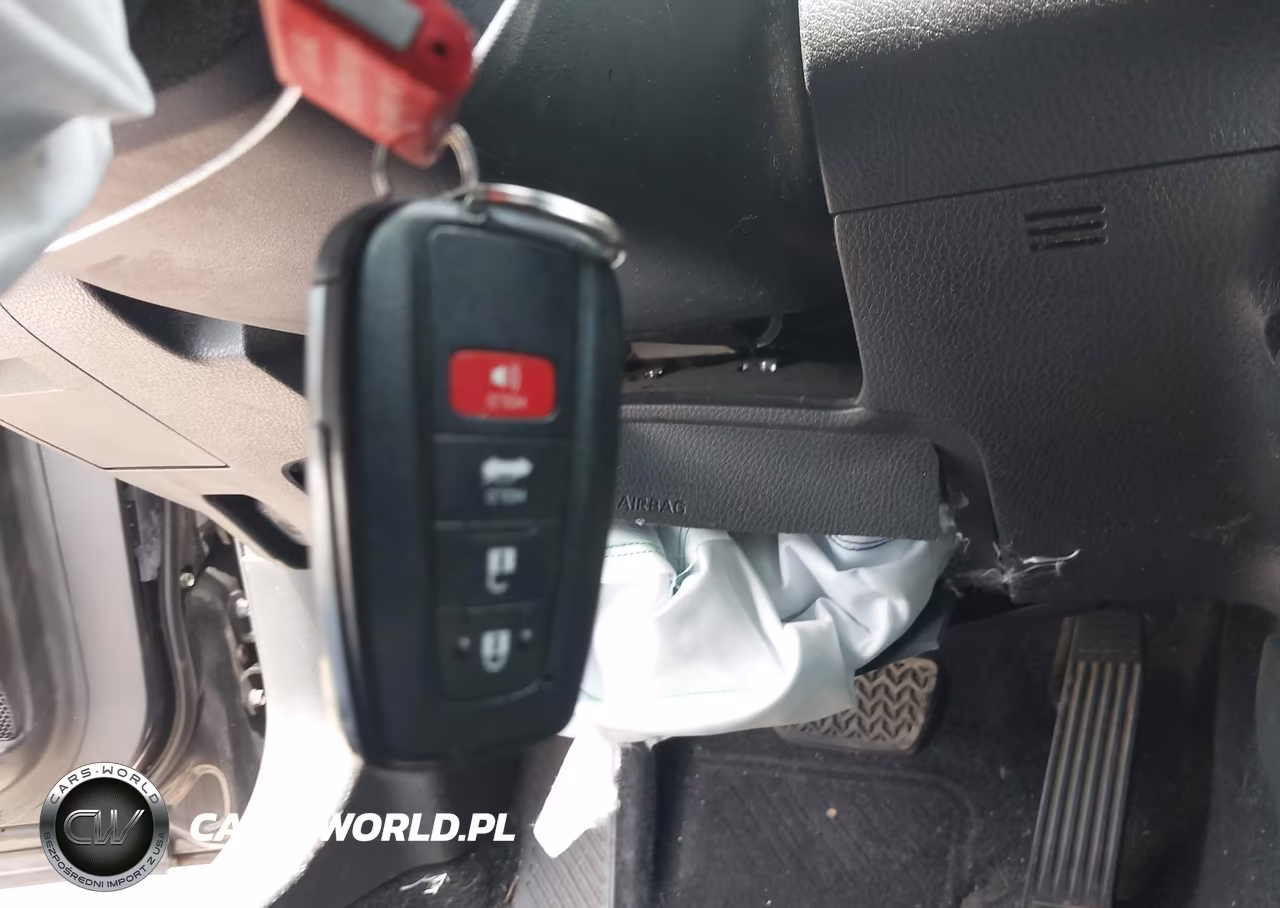 2020 Toyota Camry Xse VIN:4T1K61AK2LU390721 - 11