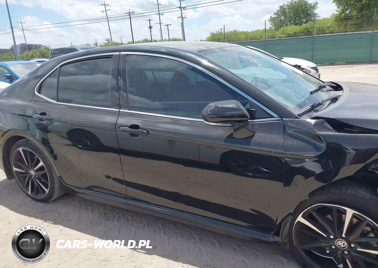 2020 Toyota Camry Xse VIN:4T1K61AK2LU390721 - 13