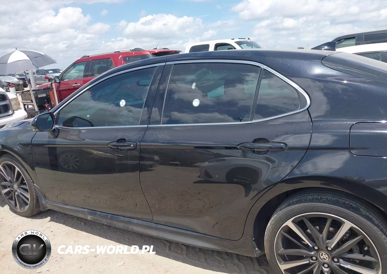 2020 Toyota Camry Xse VIN:4T1K61AK2LU390721 - 14