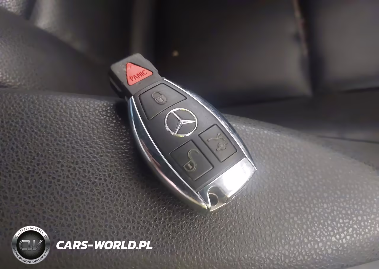 2013 Mercedes-Benz C 300 Sport 4Matic VIN:WDDGF8AB8DR245325 - 11