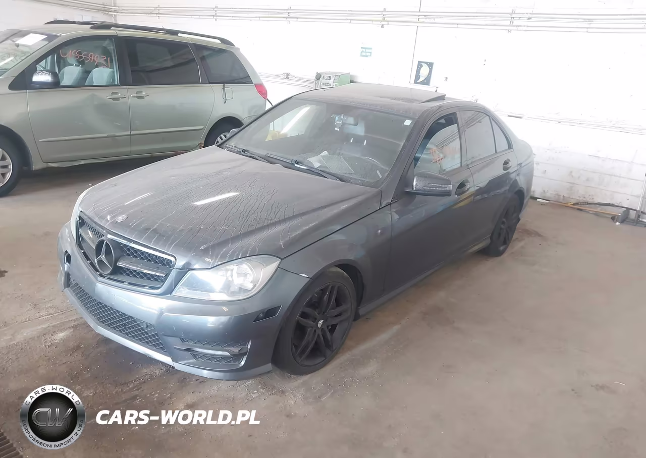 2013 Mercedes-Benz C 300 Sport 4Matic VIN:WDDGF8AB8DR245325 - 2