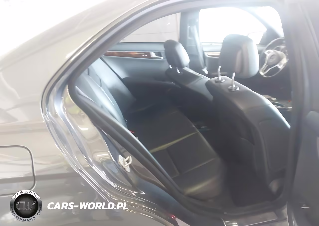 2013 Mercedes-Benz C 300 Sport 4Matic VIN:WDDGF8AB8DR245325 - 8