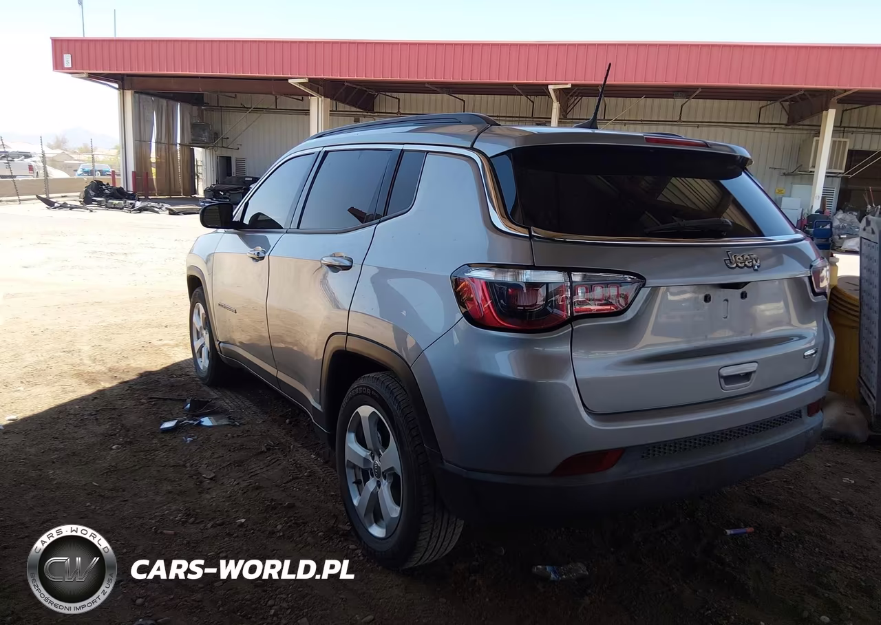 2019 Jeep Compass Latitude Fwd VIN:3C4NJCBBXKT788813 - 3