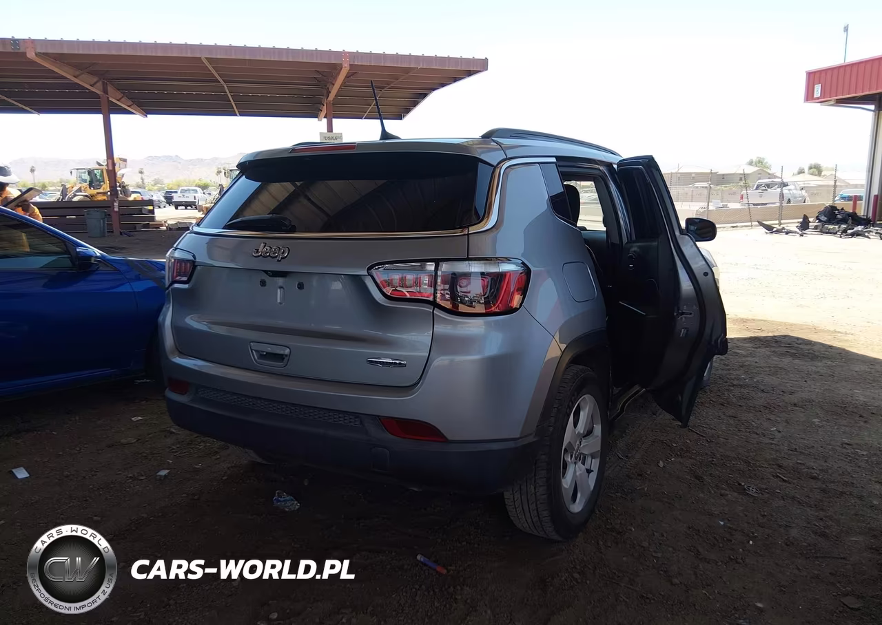 2019 Jeep Compass Latitude Fwd VIN:3C4NJCBBXKT788813 - 4