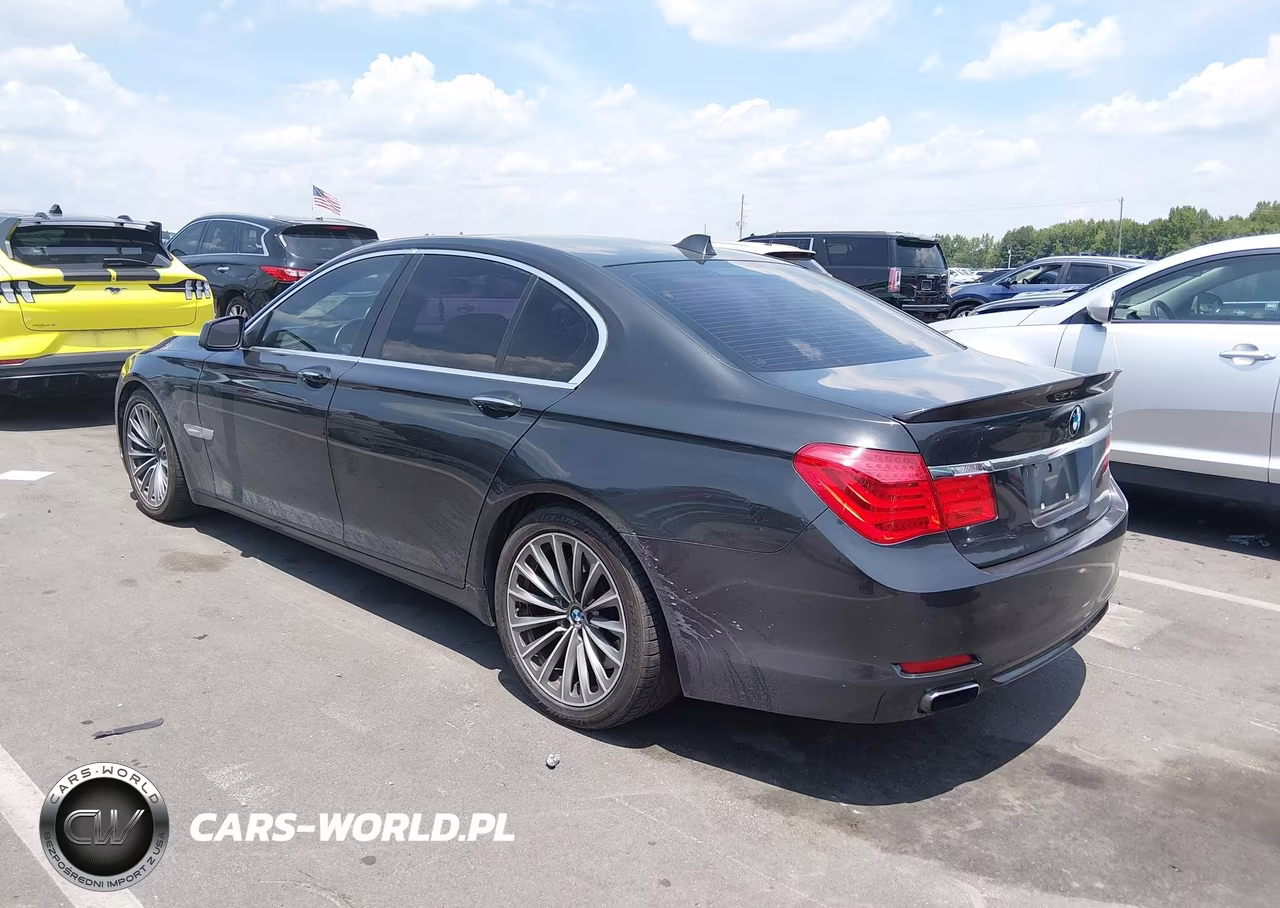 2009 BMW 750I VIN:WBAKA835X9CY34877 - 3
