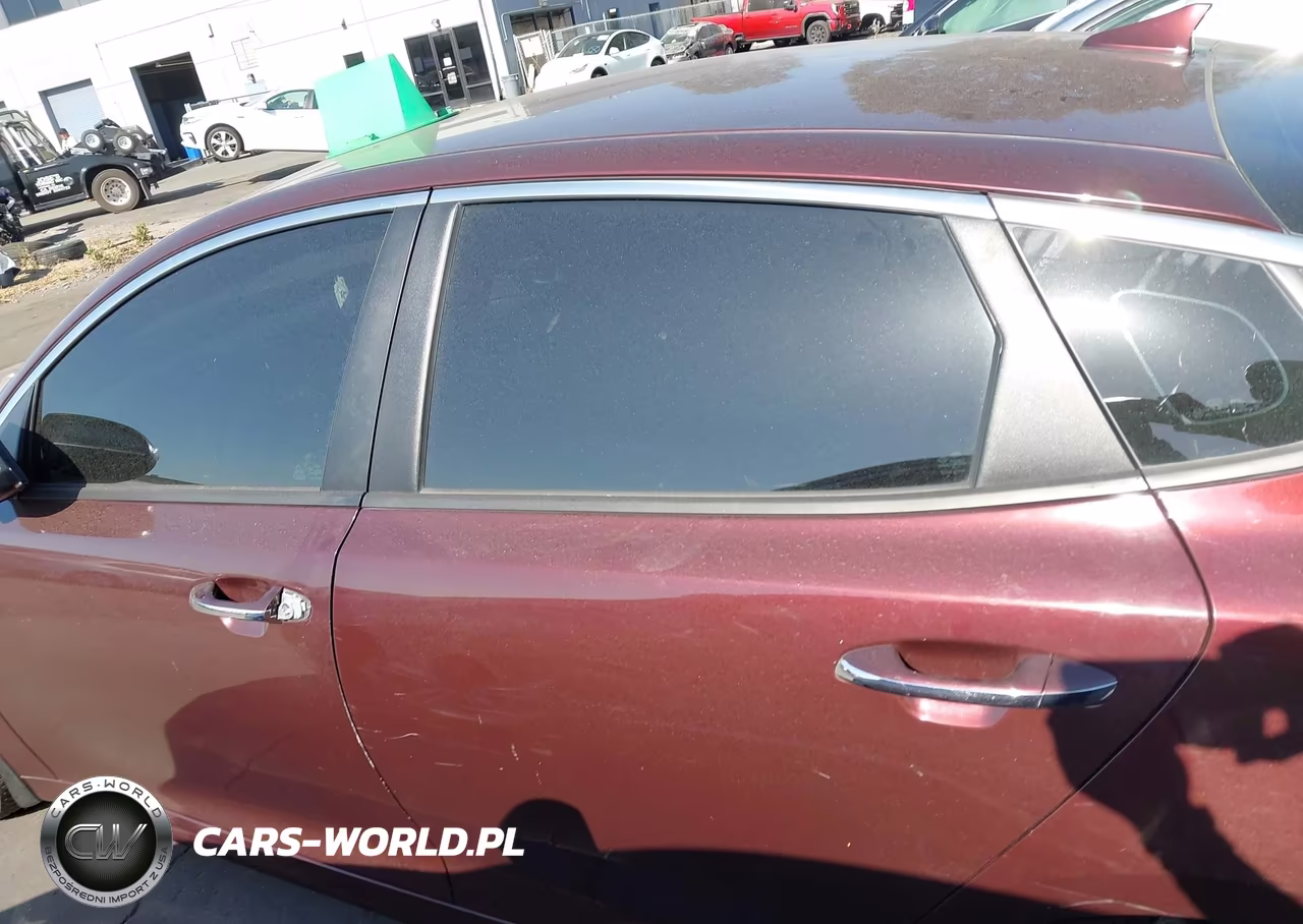 2019 Kia Optima Lx VIN:5XXGT4L32KG318917 - 13