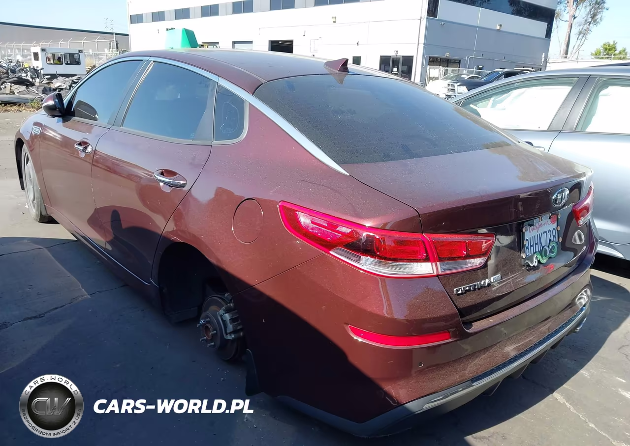 2019 Kia Optima Lx VIN:5XXGT4L32KG318917 - 3