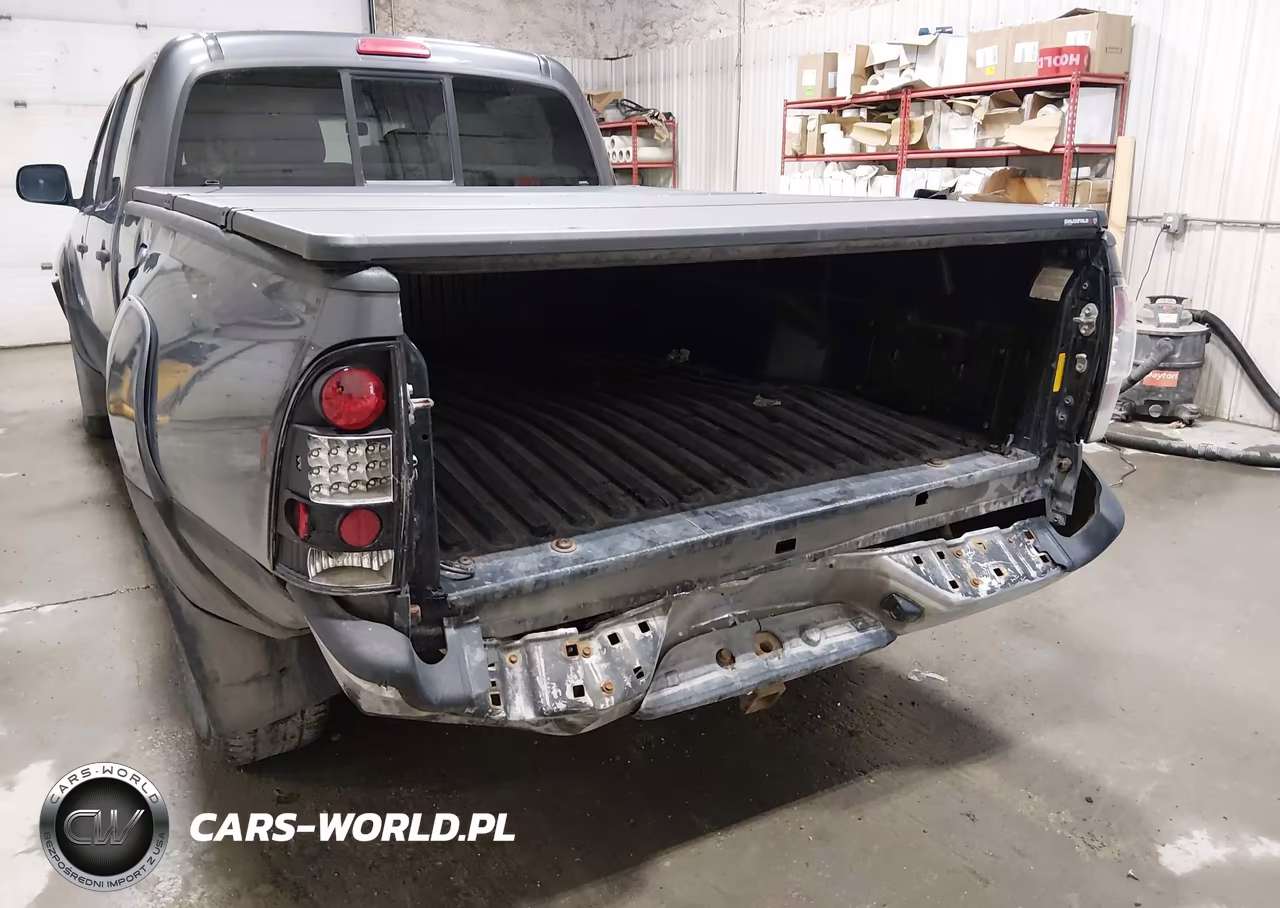 2011 Toyota Tacoma Base V6 VIN:3TMMU4FNXBM036116 - 6