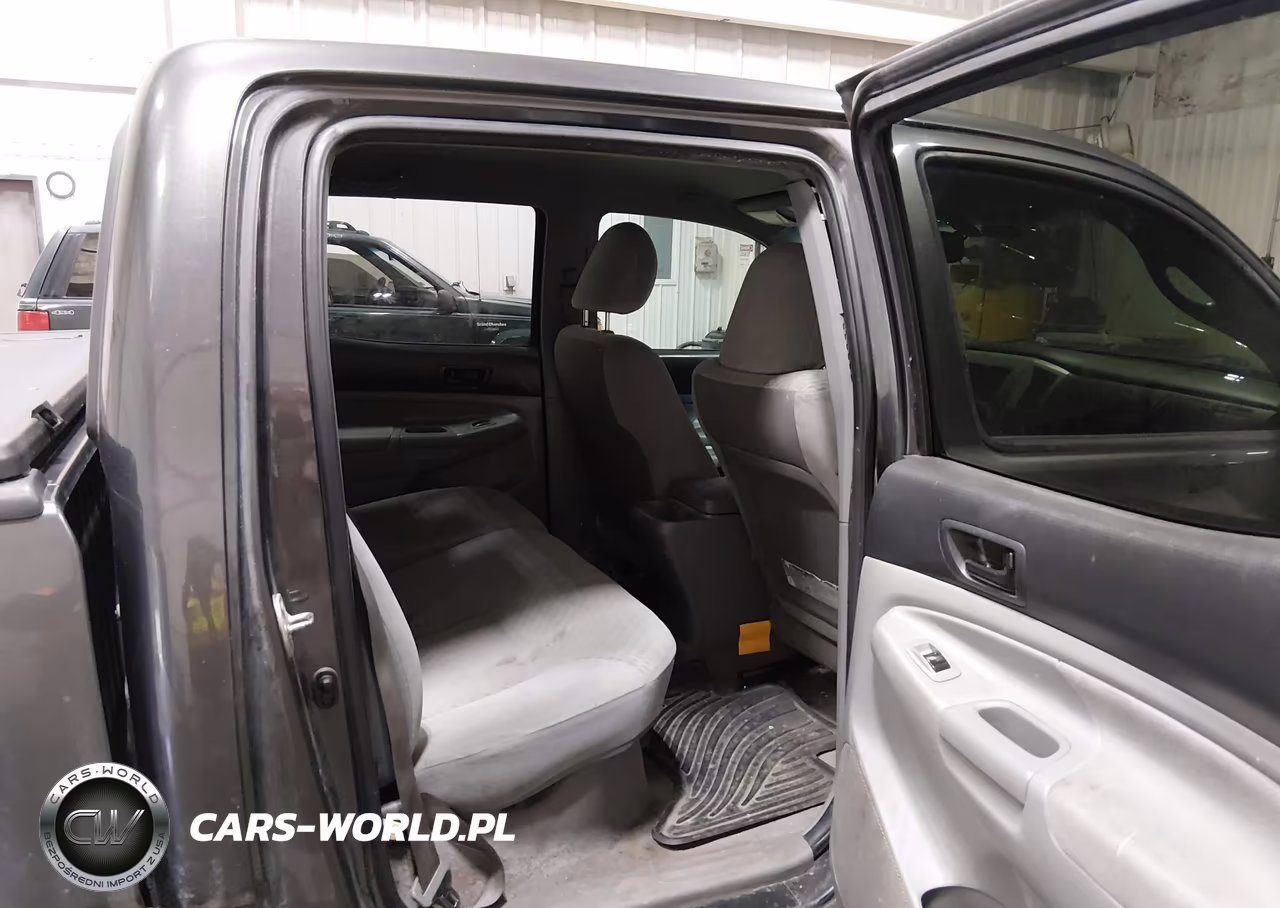 2011 Toyota Tacoma Base V6 VIN:3TMMU4FNXBM036116 - 8