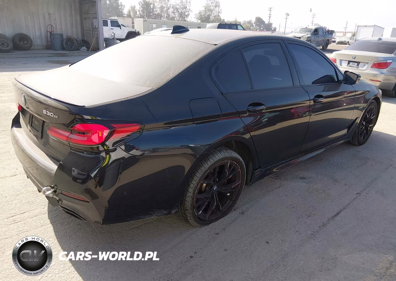 2023 BMW 530E VIN:WBA13AG08PCM63422 - 4