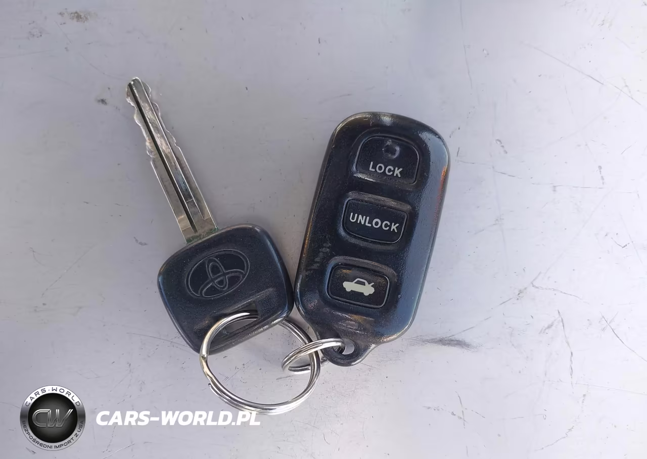 2003 Toyota Camry Le VIN:4T1BE32K33U741990 - 11