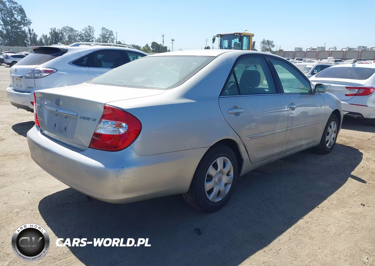 2003 Toyota Camry Le VIN:4T1BE32K33U741990 - 4