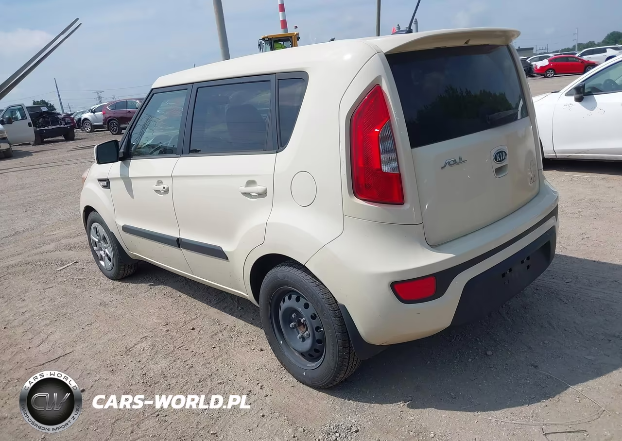 2012 Kia Soul VIN:KNDJT2A51C7464220 - 3