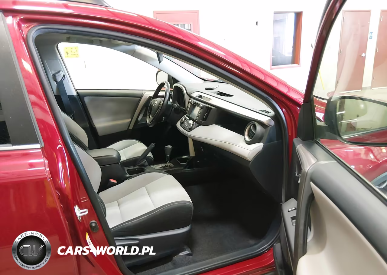 2018 Toyota Rav4 Xle VIN:JTMRFREV6JD231736 - 5