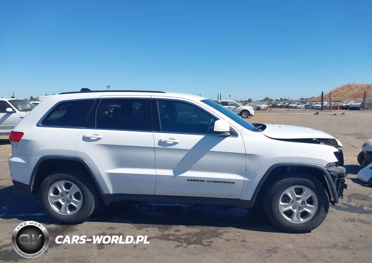 2017 Jeep Grand Cherokee Laredo VIN:1C4RJFAG9HC627518 - 13