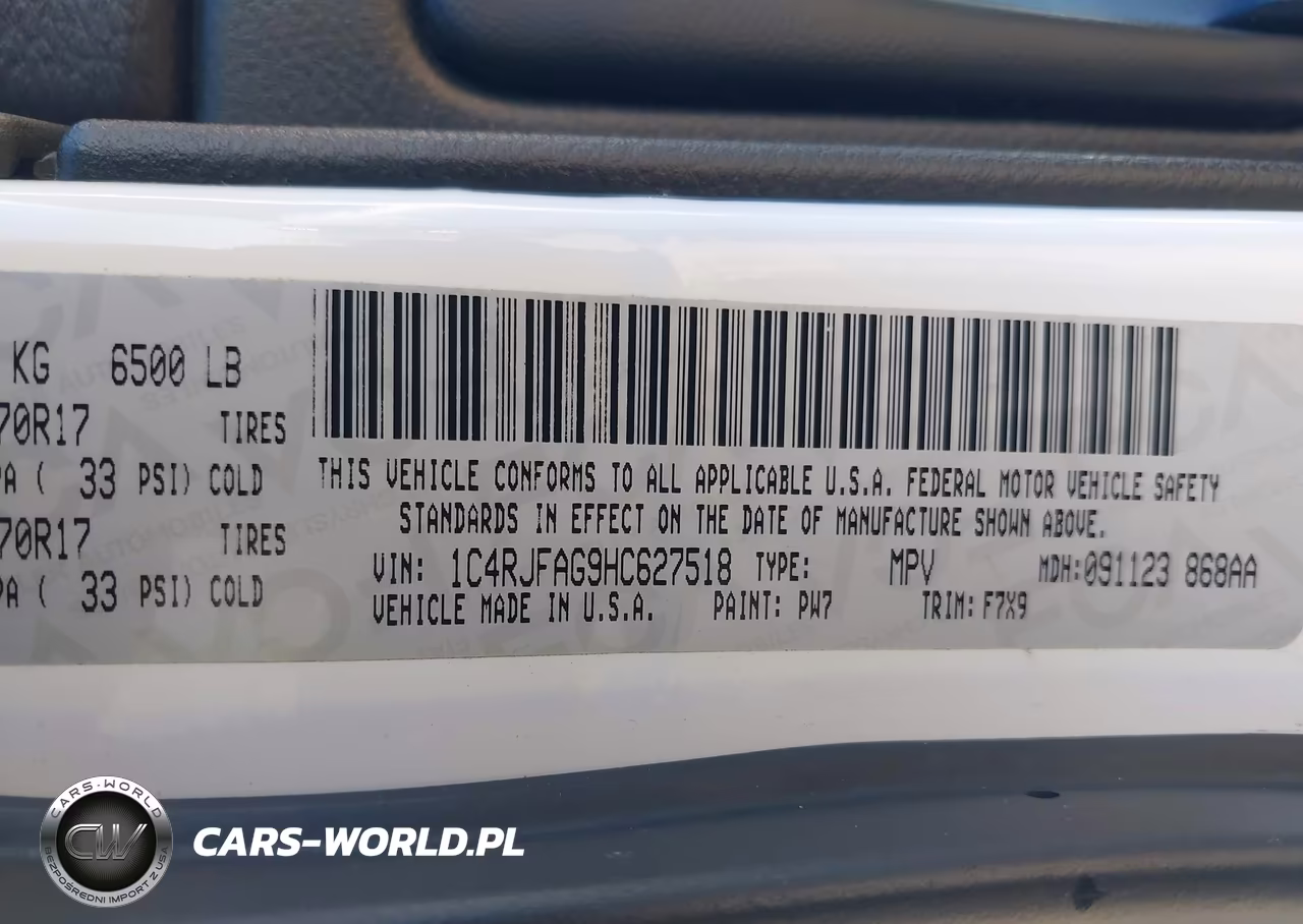 2017 Jeep Grand Cherokee Laredo VIN:1C4RJFAG9HC627518 - 9