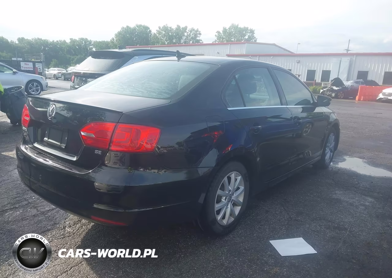 2014 Volkswagen Jetta 1.8T Se VIN:3VWD07AJXEM385926 - 4