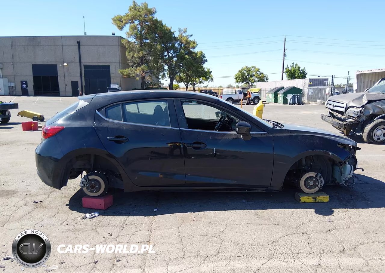 2014 Mazda Mazda3 I Touring VIN:JM1BM1L71E1213942 - 13