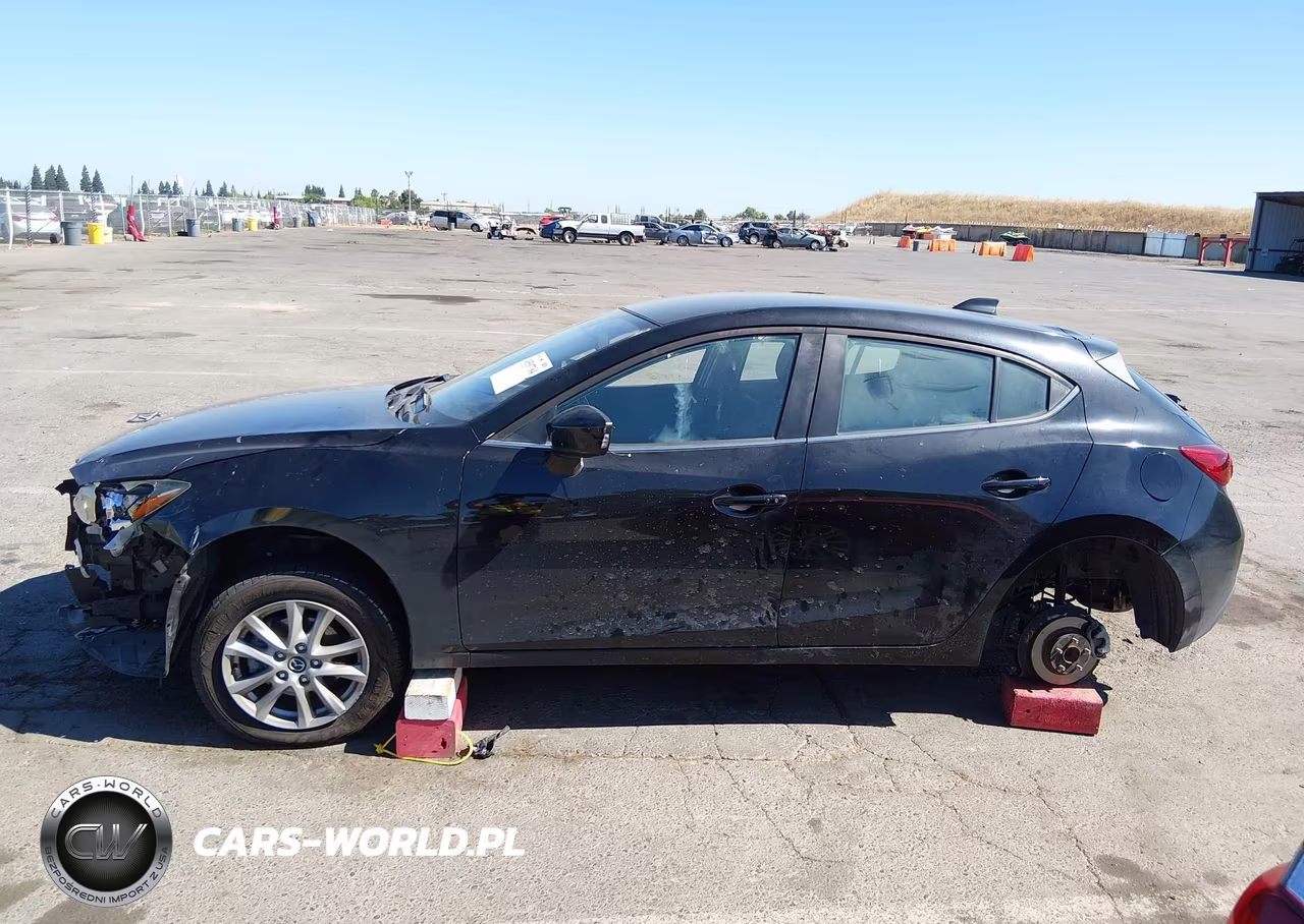 2014 Mazda Mazda3 I Touring VIN:JM1BM1L71E1213942 - 14