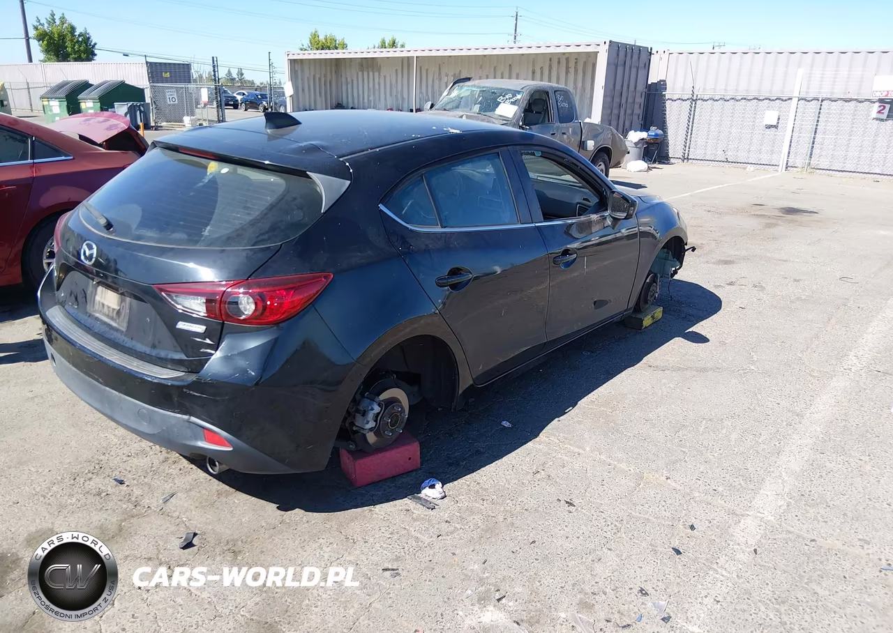 2014 Mazda Mazda3 I Touring VIN:JM1BM1L71E1213942 - 4
