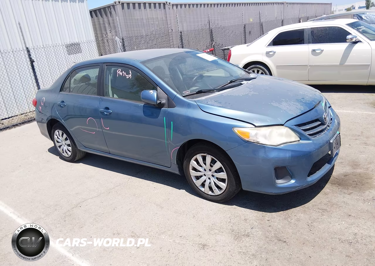 2013 Toyota Corolla Le – zdjęcie 1 z 19
