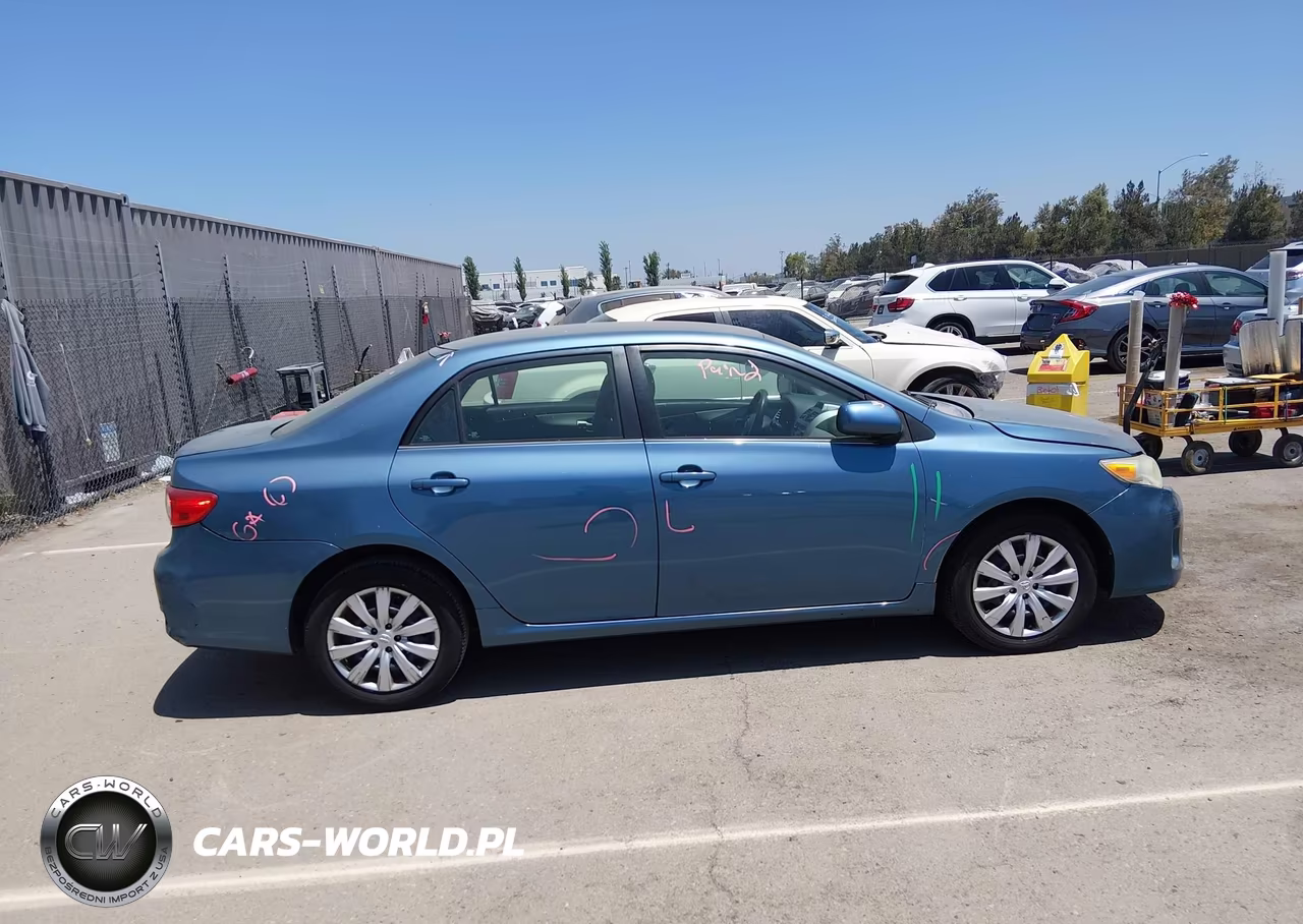 2013 Toyota Corolla Le VIN:5YFBU4EE8DP128541 - 13