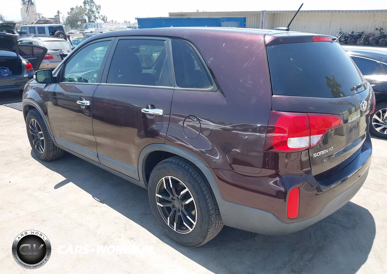 2014 Kia Sorento Lx VIN:5XYKT3A63EG537628 - 3