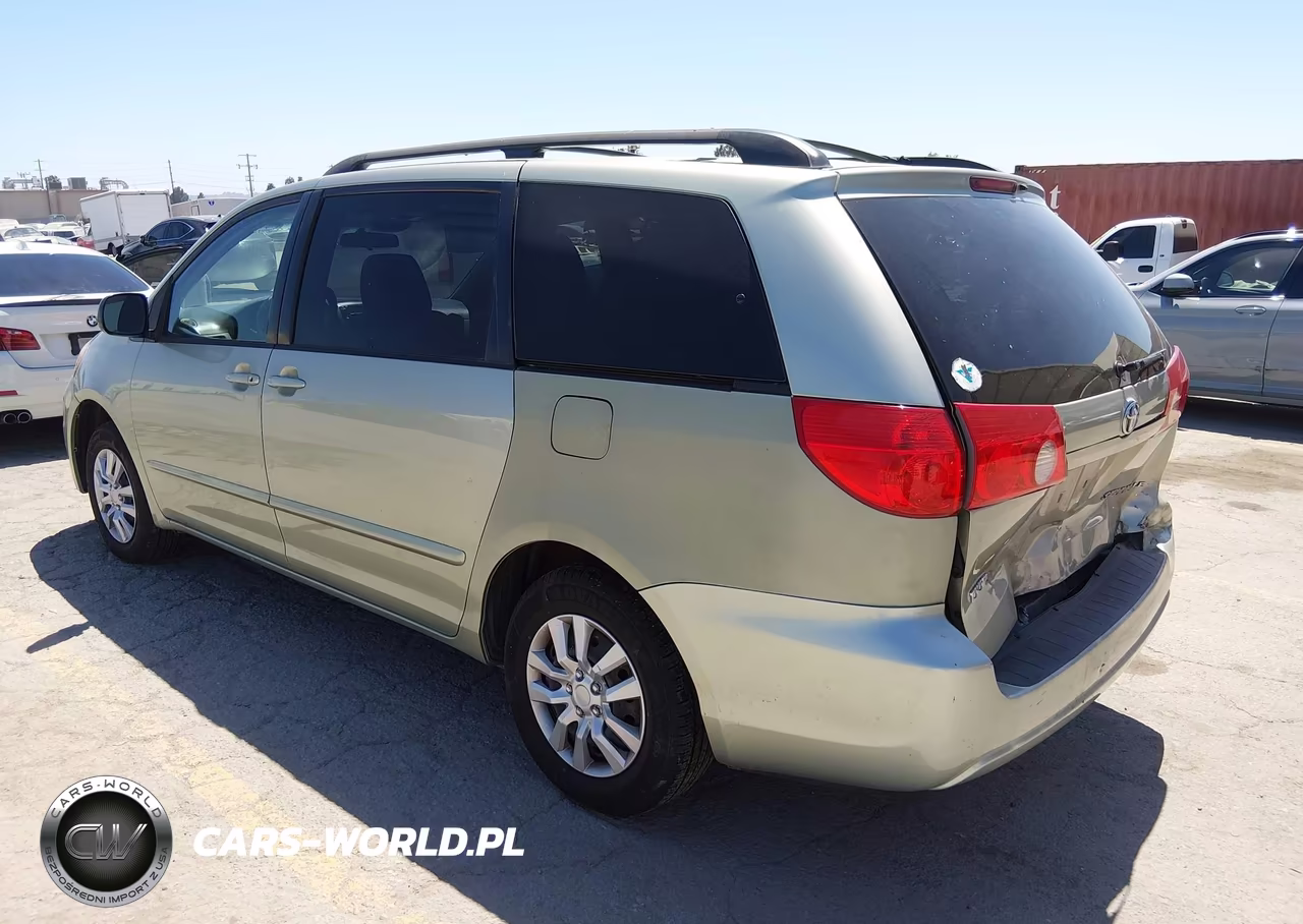 2010 Toyota Sienna Le VIN:5TDKK4CC7AS314677 - 3