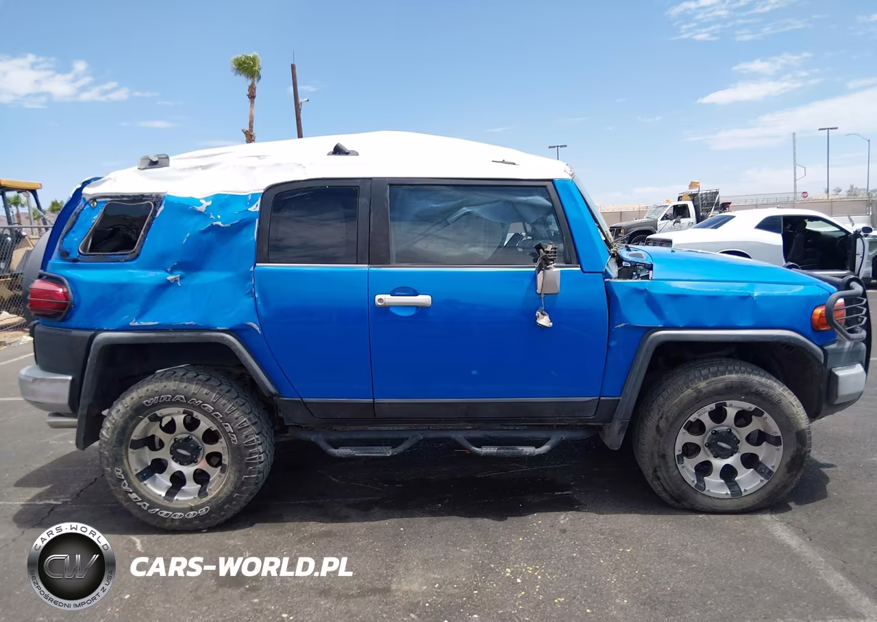2007 Toyota Fj Cruiser VIN:JTEZU11FX70006057 - 13