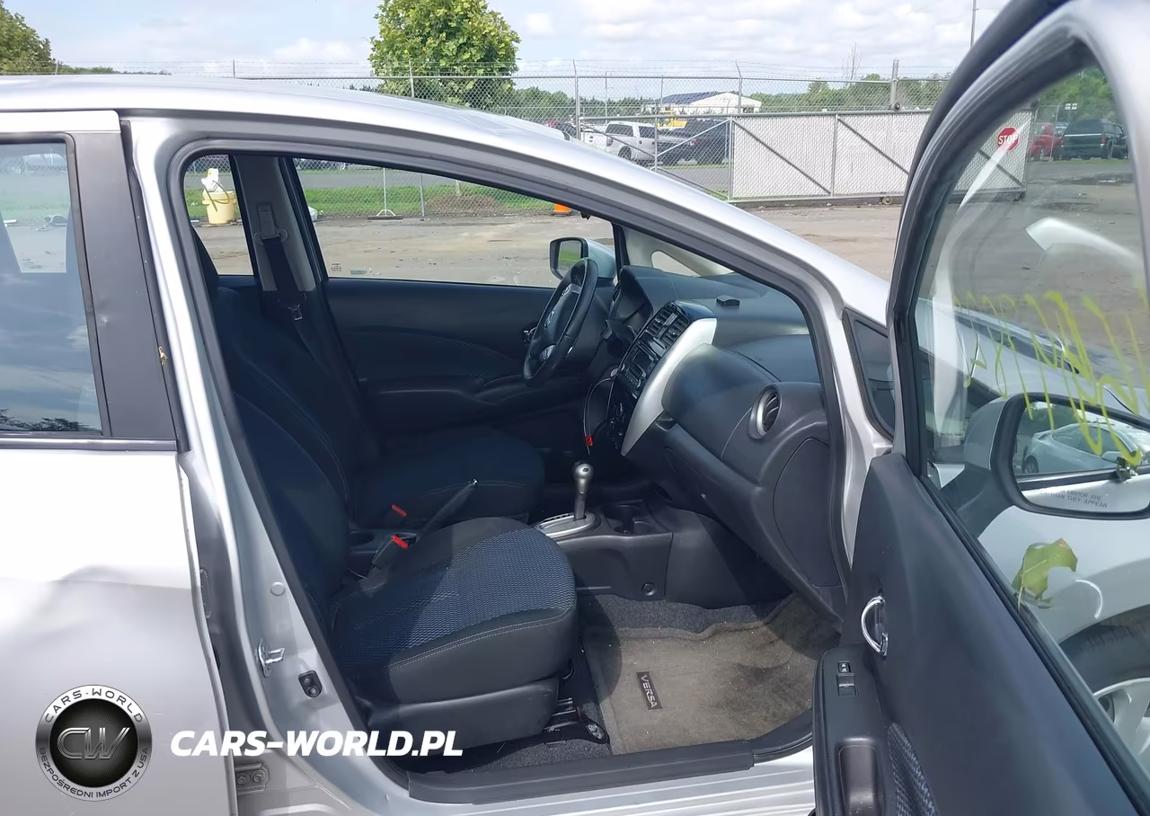 2015 Nissan Versa Note S (Sr)-S Plus-Sl-Sr-Sv VIN:3N1CE2CP3FL375558 - 5