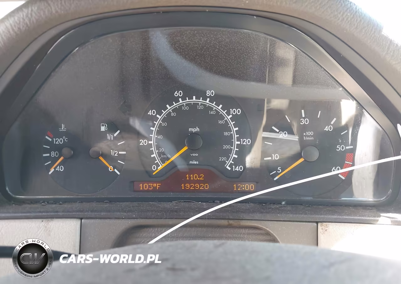 1996 Mercedes-Benz E 300D VIN:WDBJF20FXTJ023429 - 7