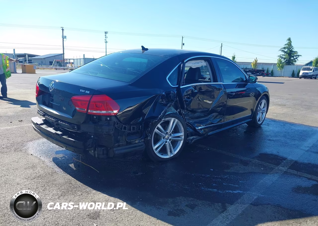 2013 Volkswagen Passat 2.0L Tdi Se VIN:1VWBN7A30DC001842 - 4