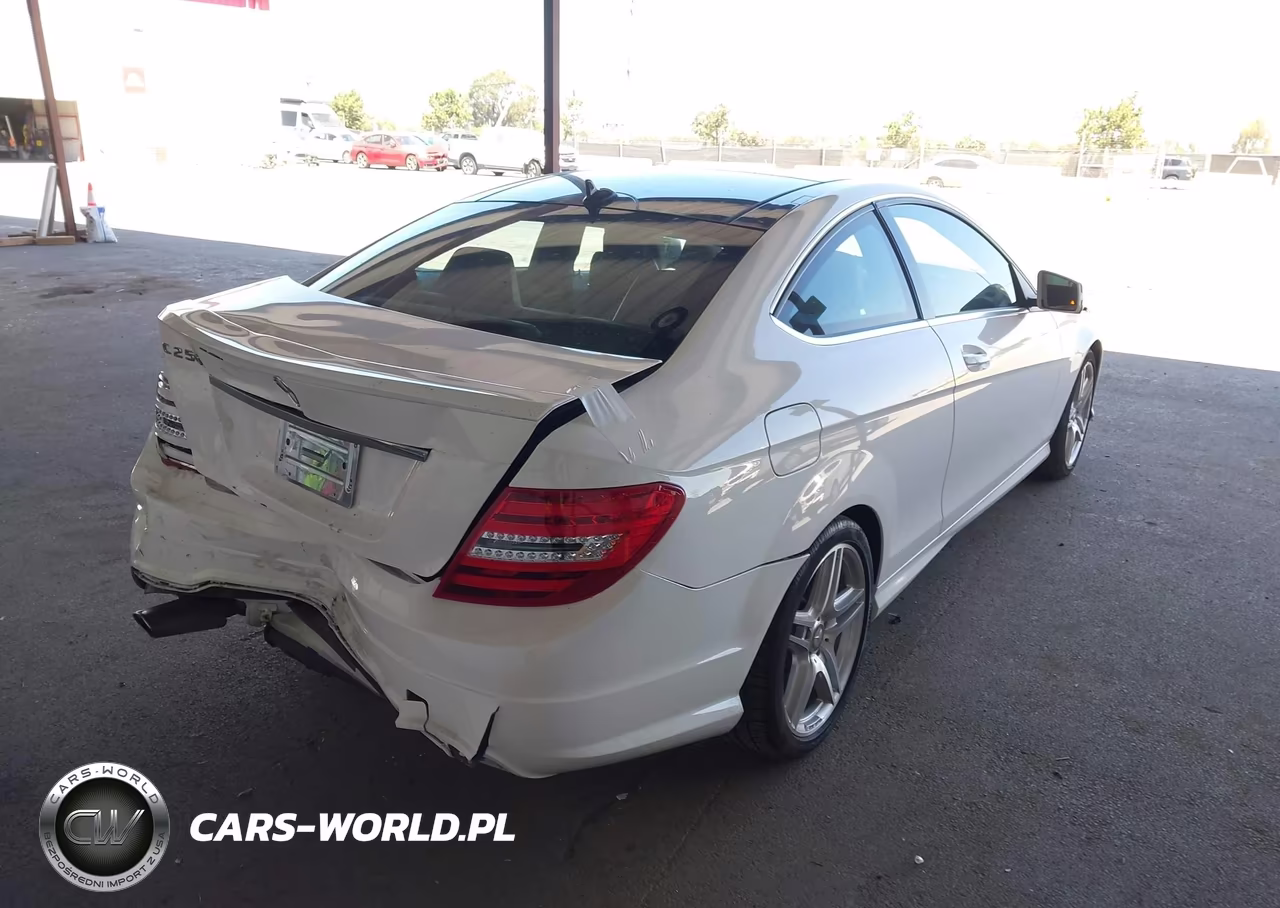 2013 Mercedes-Benz C 250 VIN:WDDGJ4HB5DF967043 - 4