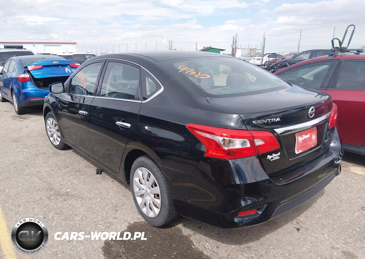 2018 Nissan Sentra S VIN:3N1AB7AP7JY324267 - 3
