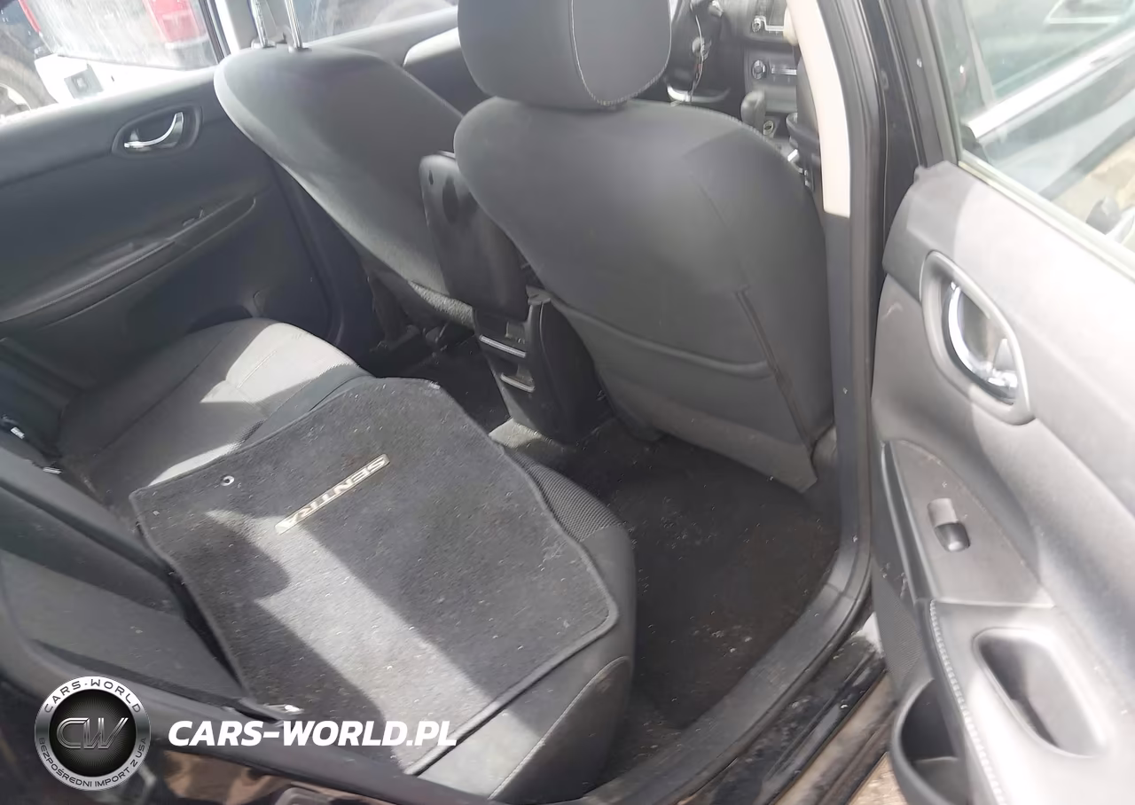 2018 Nissan Sentra S VIN:3N1AB7AP7JY324267 - 8